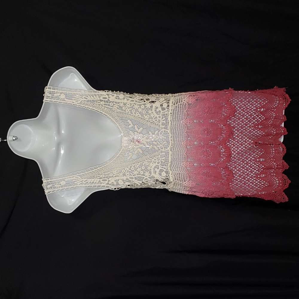 Dolled Up lace tank top - Picture 4 of 9